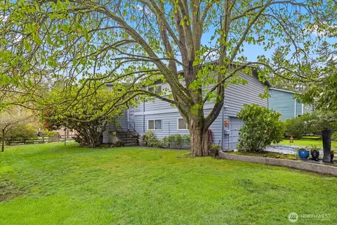 8505 236th St SW, Edmonds, WA 98026