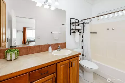 Bath - 41 Smithfield Dr, Sequim, WA 98382 photo 1 of 2