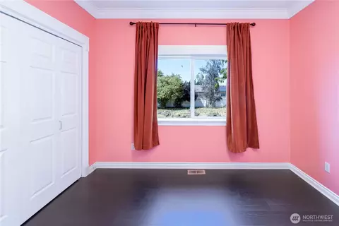 Bedroom - 41 Smithfield Dr, Sequim, WA 98382 photo 5 of 5