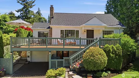 1051 2nd Ave S, Edmonds, WA 98020