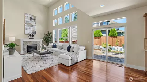 Living - 4029 166th St SE, Bothell, WA 98012 photo 2 of 2