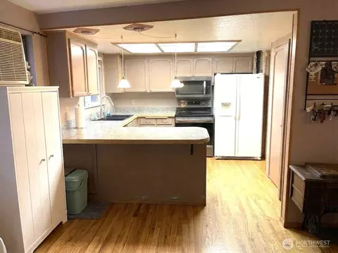 Kitchen - 2806 86th St SE, Everett, WA 98208 photo 1 of 1