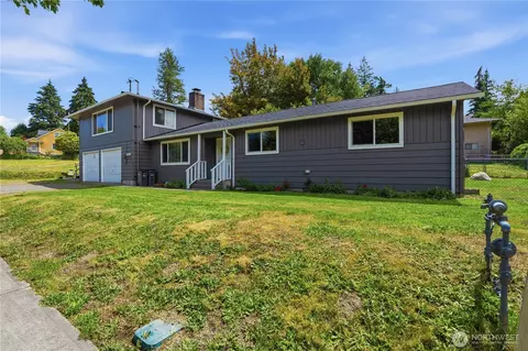 360 Tremont St W, Port Orchard, WA 98366