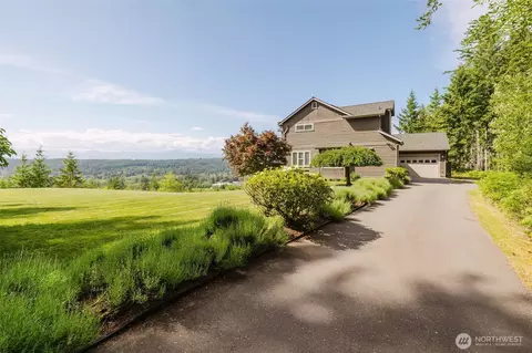 90 NE Daybreak Dr, Belfair, WA 98528