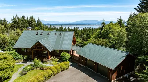 3256 Killion Ln, Oak Harbor, WA 98277