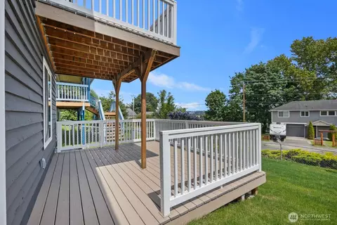 Exterior - 2126 E Grand Ave, Everett, WA 98201 photo 1 of 1
