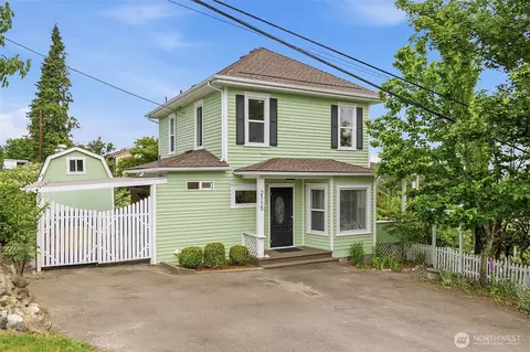 Exterior - 2115 Main St, Everett, WA 98203 photo 16 of 17