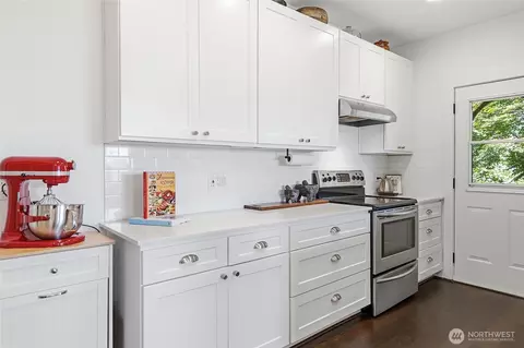 Kitchen - 2115 Main St, Everett, WA 98203 photo 3 of 3