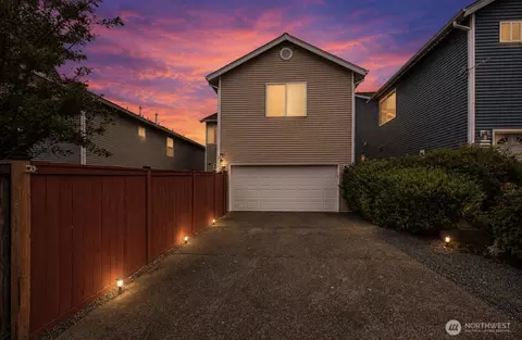 Exterior - 3908 153rd Pl SE, Bothell, WA 98012 photo 8 of 9
