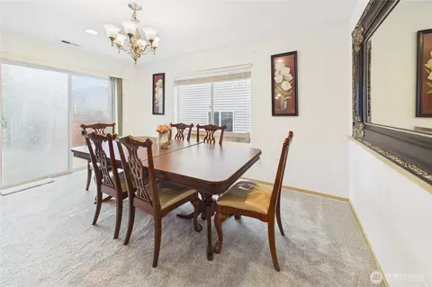 Dining - 3908 153rd Pl SE, Bothell, WA 98012 photo 2 of 2