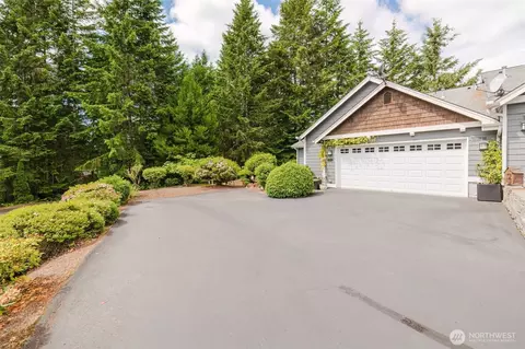 Exterior - 160 E Soderberg Rd #H24, Allyn, WA 98524 photo 2 of 7