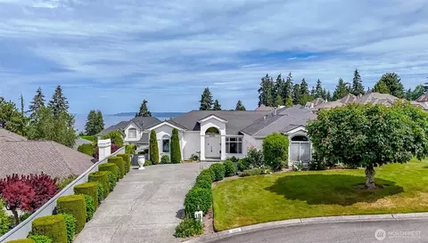 30015 1st Pl S, Federal Way, WA 98003