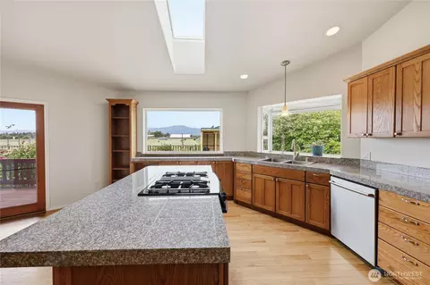 Kitchen - 73 Haywire Ln, Sequim, WA 98382 photo 3 of 3
