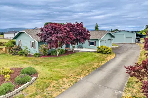 43 Haywire Ln, Sequim, WA 98382