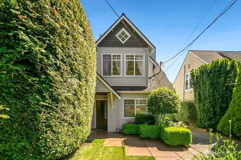 1731 NW 97th St, Seattle, WA 98117