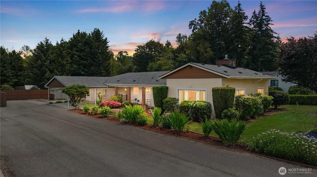 1809 5th St SW, Puyallup, WA 98371