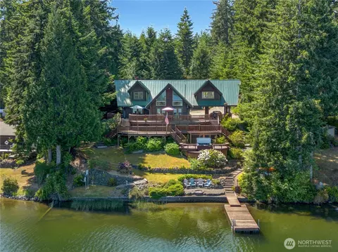 4744 Panther Lake Rd W, Bremerton, WA 98312