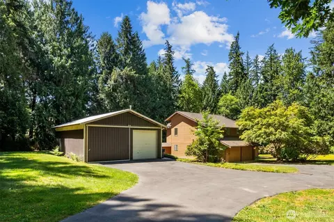 23707 NE 63rd Pl, Redmond, WA 98053