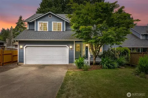 1812 Humphrey St SE, Olympia, WA 98501