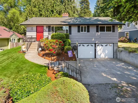 3311 Crystal Springs Rd W, University Place, WA 98466