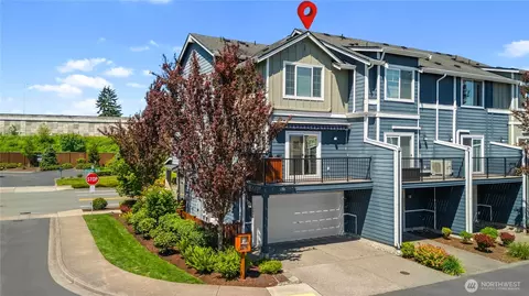 Exterior - 3314 31st Dr, Everett, WA 98201 photo 2 of 5