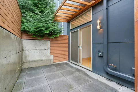 Exterior - 2114 E James St, Seattle, WA 98122 photo 2 of 8