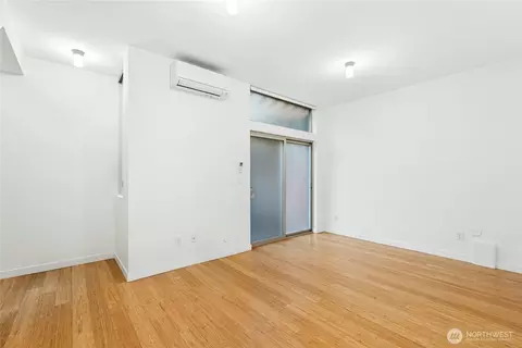 Living - 2114 E James St, Seattle, WA 98122 photo 6 of 9