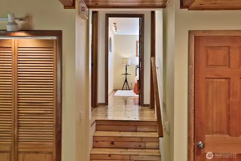 Entry Way - 3370 E Harbor Rd, Langley, WA 98260 photo 1 of 2