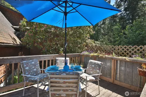Exterior - 3370 E Harbor Rd, Langley, WA 98260 photo 3 of 11