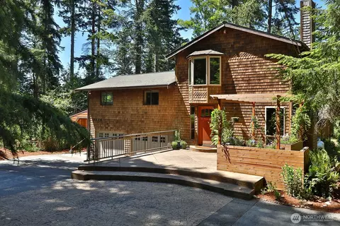 Exterior - 3370 E Harbor Rd, Langley, WA 98260 photo 6 of 11