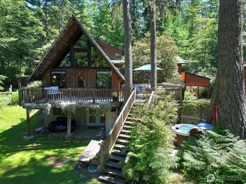 Exterior - 3370 E Harbor Rd, Langley, WA 98260 photo 2 of 11
