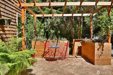 Exterior - 3370 E Harbor Rd, Langley, WA 98260 photo 7 of 11