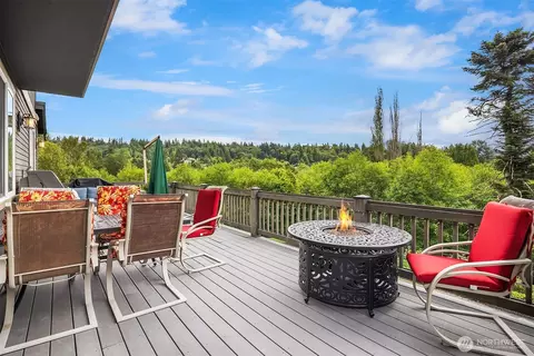 Exterior - 15016 97th Ave NE, Bothell, WA 98011 photo 3 of 4