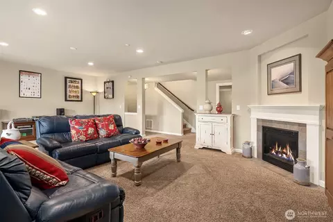 Living - 15016 97th Ave NE, Bothell, WA 98011 photo 6 of 6