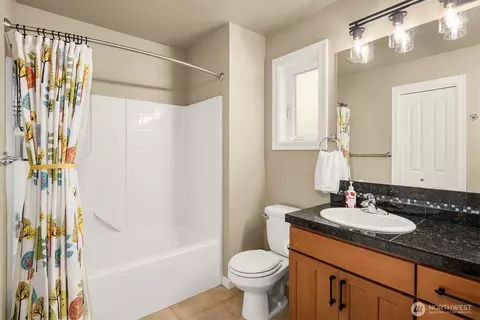 Bath - 15016 97th Ave NE, Bothell, WA 98011 photo 5 of 5