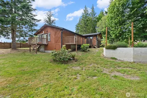 31 SE Campfire Ct, Shelton, WA 98584