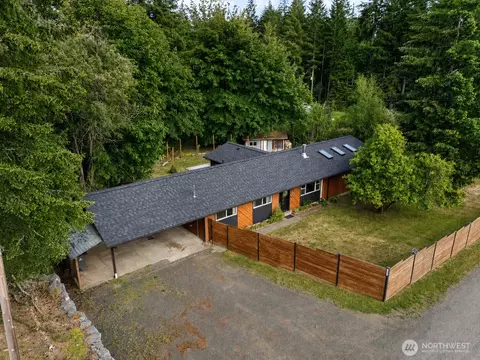 31 SE Campfire Ct, Shelton, WA 98584