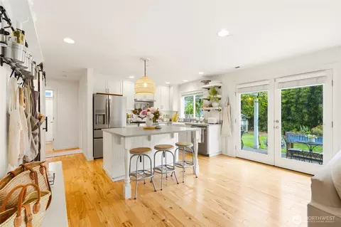Kitchen - 3923 221st St SE, Bothell, WA 98021 photo 4 of 6
