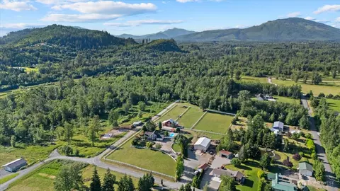 View/Area - 22285 Cully Rd, Sedro Woolley, WA 98284 photo 4 of 8