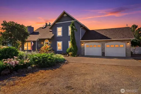 Exterior - 22285 Cully Rd, Sedro Woolley, WA 98284 photo 1 of 8