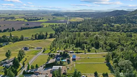 View/Area - 22285 Cully Rd, Sedro Woolley, WA 98284 photo 5 of 8