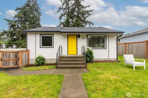 1420 S 129th St, Burien, WA 98168