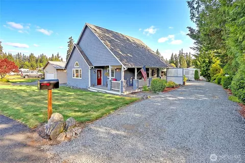 237 Heather Dr, Camano Island, WA 98282