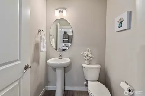 Bath - 19409 36th Ave SE #D, Bothell, WA 98012 photo 1 of 3