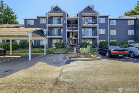215 100th St SW #B-204, Everett, WA 98204