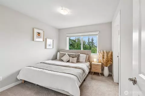 Bedroom - 1621 Seattle Hill Rd #HH2, Bothell, WA 98012 photo 3 of 4
