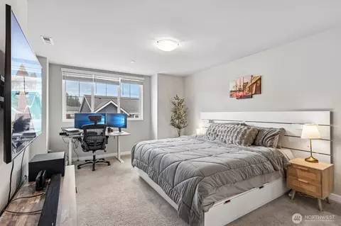 Bedroom - 1621 Seattle Hill Rd #HH2, Bothell, WA 98012 photo 1 of 4