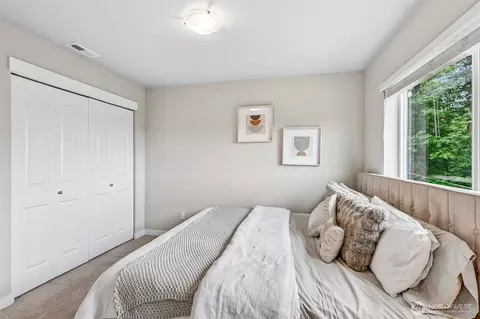 Bedroom - 1621 Seattle Hill Rd #HH2, Bothell, WA 98012 photo 4 of 4