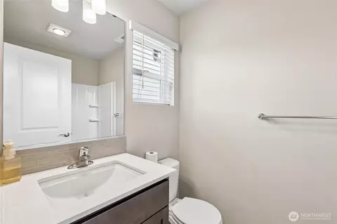 Bath - 1621 Seattle Hill Rd #HH2, Bothell, WA 98012 photo 2 of 2