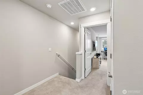 Entry Way - 1621 Seattle Hill Rd #HH2, Bothell, WA 98012 photo 3 of 4